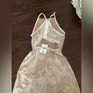 Forever 21 Lace Bodycon Dress